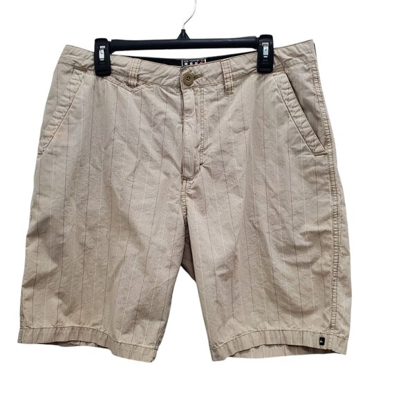 Quicksilver Men's Beige White Pinstripe Flat‎ Front 9.5" Surfer Skater Shorts 34 - Picture 1 of 12
